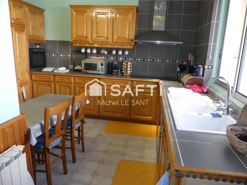 Maison - 183 m² - 9 pièces