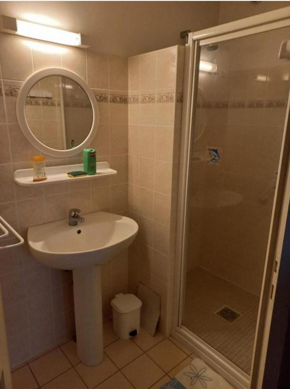 Maison - 180 m² - 8 pièces