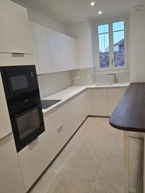 Appartement - 102 m² - 5 pièces