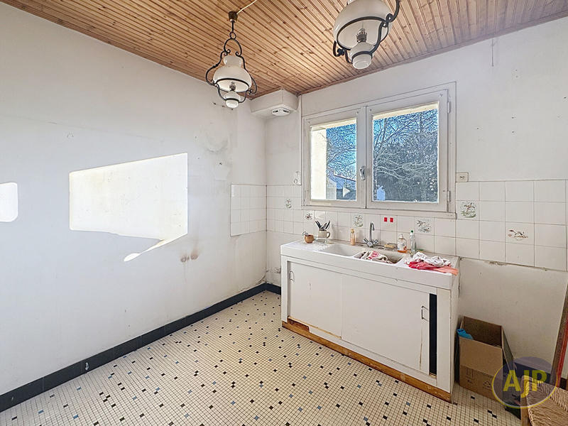 Maison - 91 m² - 5 pièces