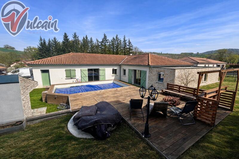 Maison - 171 m² - 5 pièces