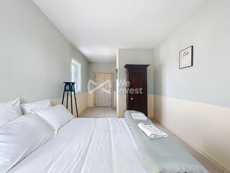 Maison - 484 m² - 16 pièces