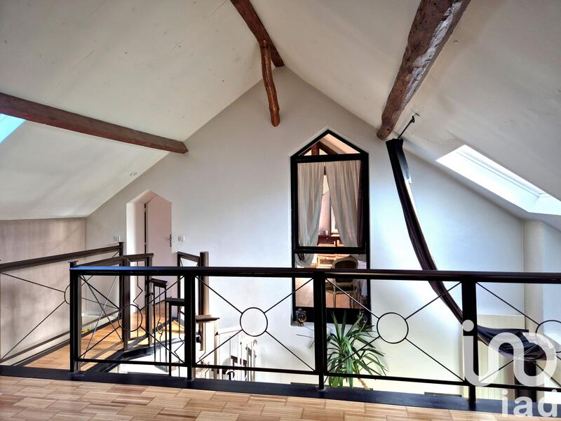 Maison - 265 m² - 10 pièces