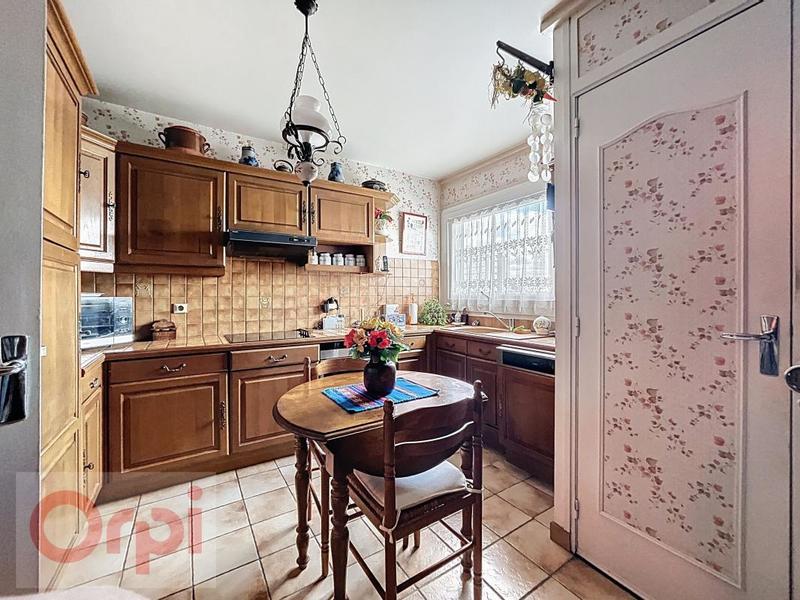 Appartement - 102 m² - 5 pièces