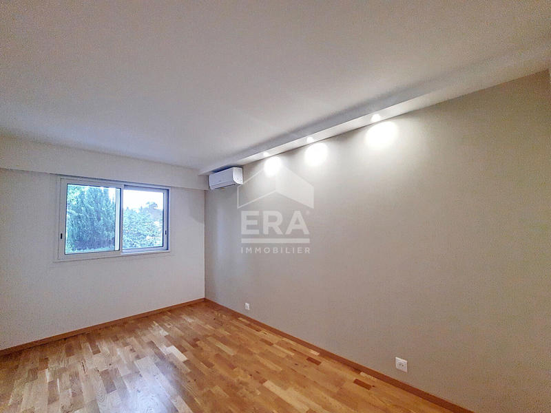 Appartement - 125 m² - 4 pièces