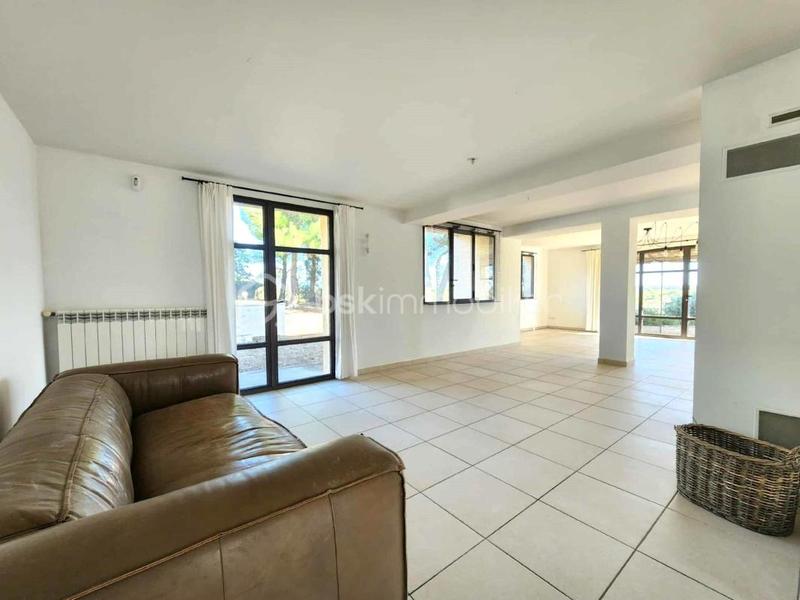 Villa - 192 m² - 7 pièces