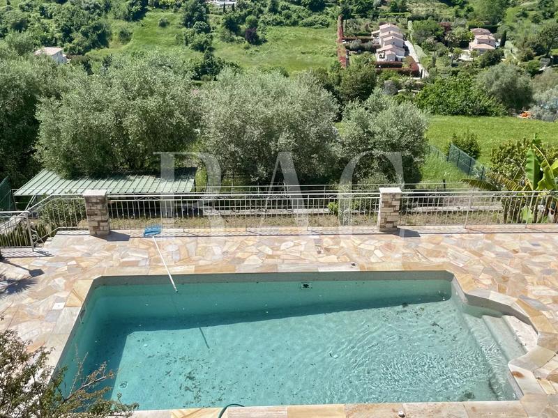 Villa - 350 m² - 7 pièces