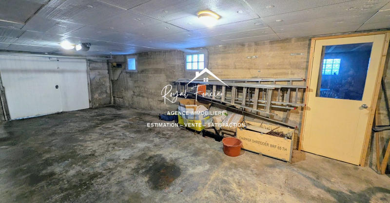 Maison - 192 m² - 11 pièces