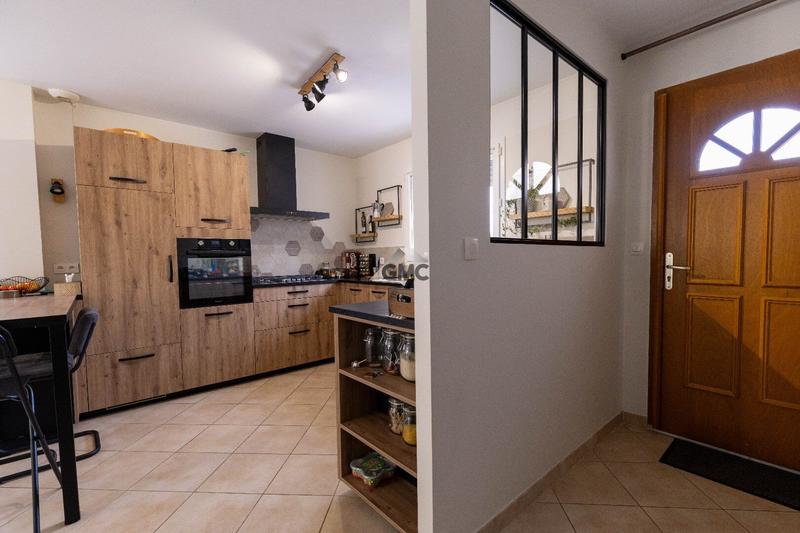 Villa - 100 m² - 5 pièces