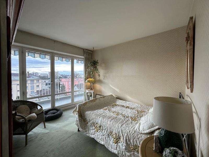 Appartement - 100 m² - 4 pièces