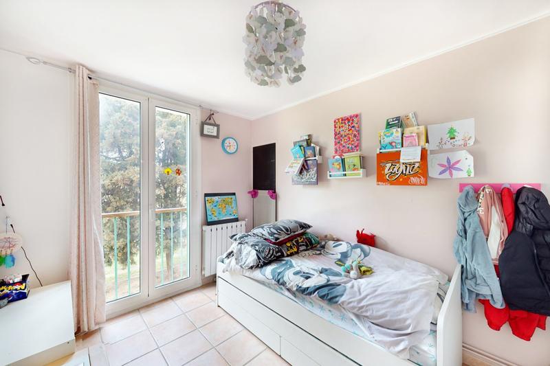 Appartement - 83 m² - 5 pièces