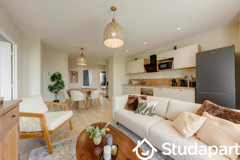 Chambre - 11 m² - 1 pièce