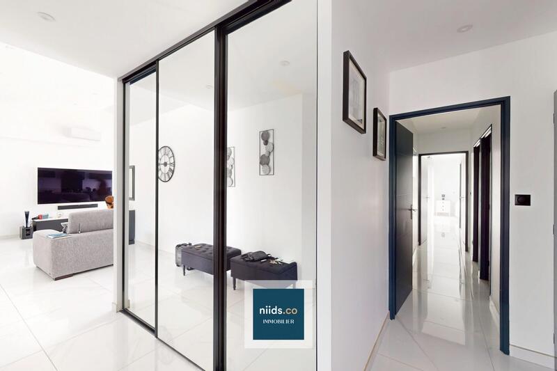 Maison - 165 m² - 5 pièces