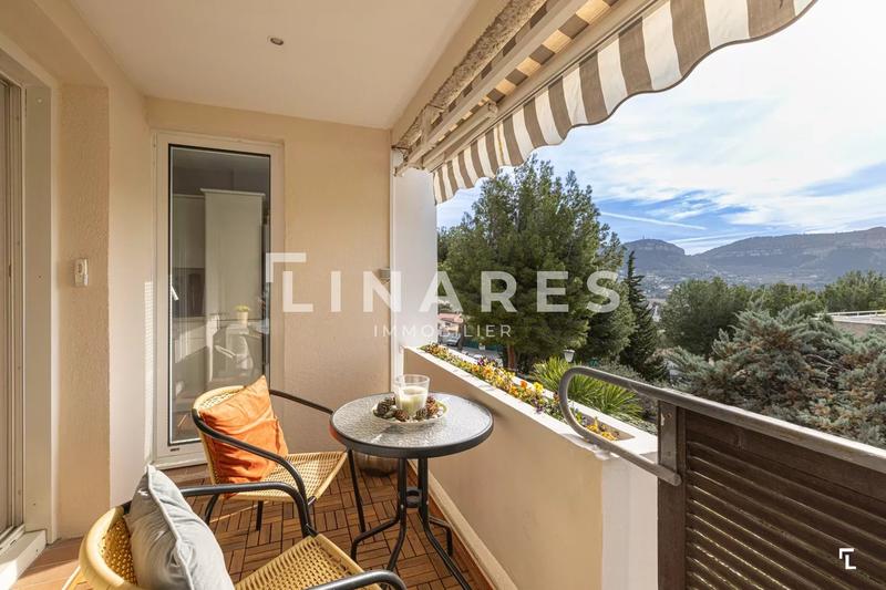 Appartement - 93 m² - 5 pièces
