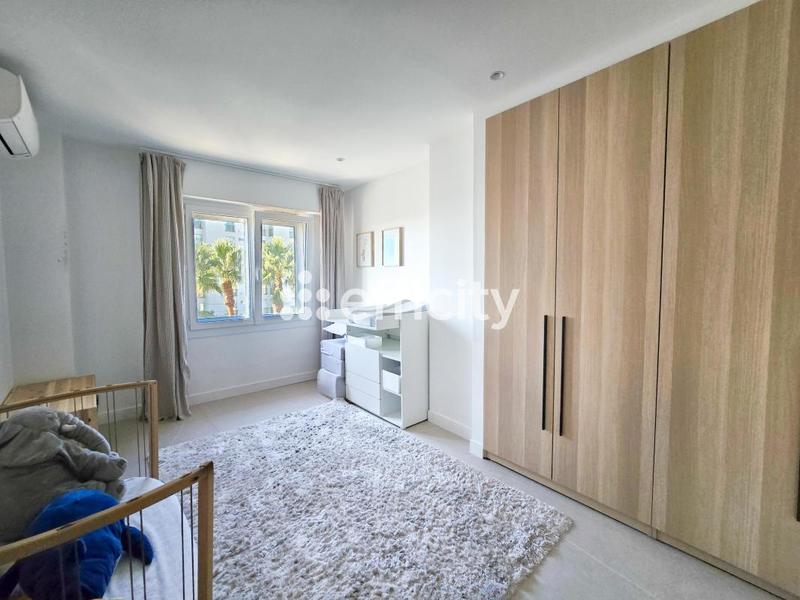 Appartement - 80 m² - 3 pièces