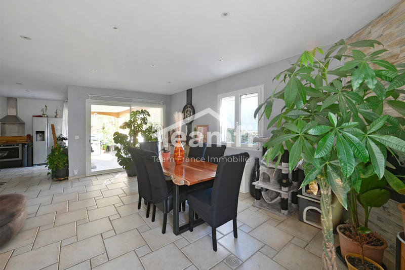 Maison - 115 m² - 4 pièces
