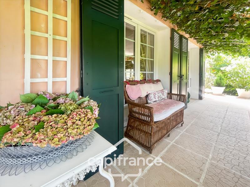 Maison - 190 m² - 7 pièces