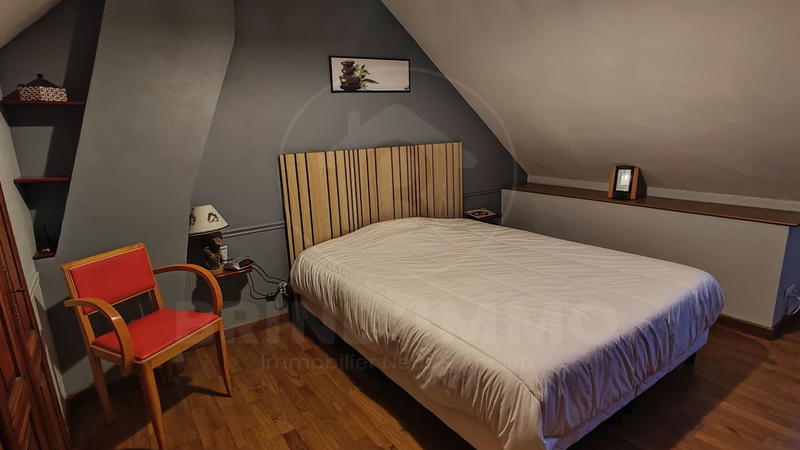 Maison - 95 m² - 5 pièces