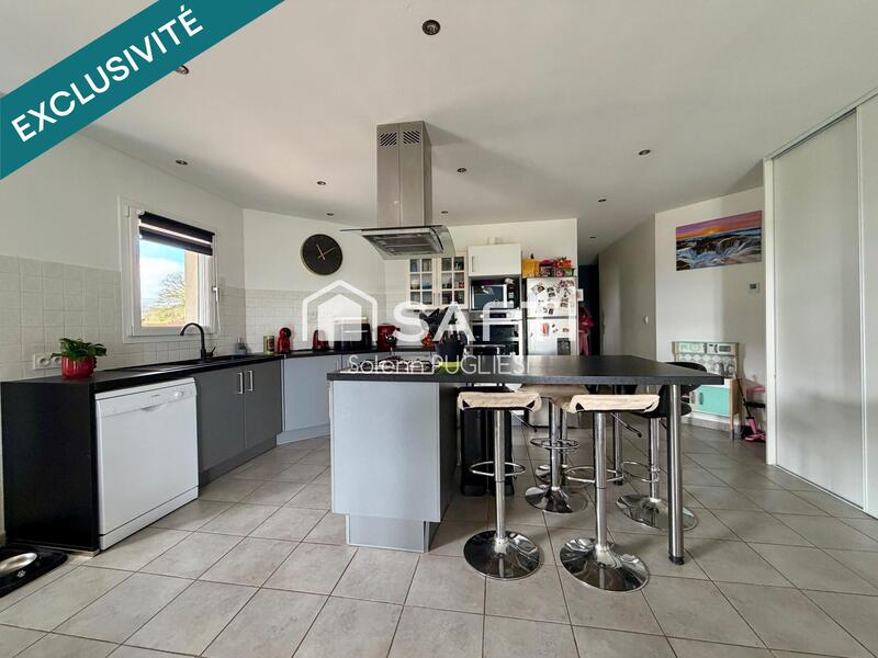 Maison - 110 m² - 5 pièces