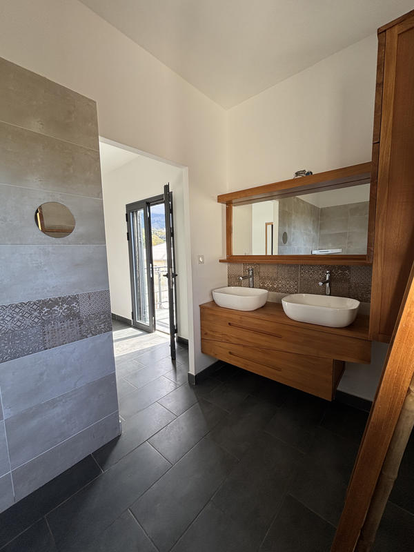 Villa - 146 m² - 5 pièces