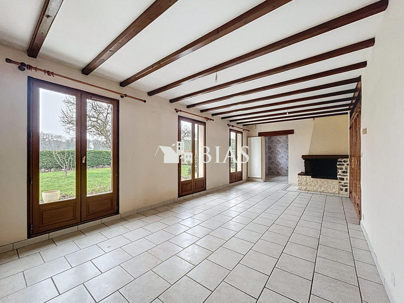 Maison - 90 m² - 5 pièces