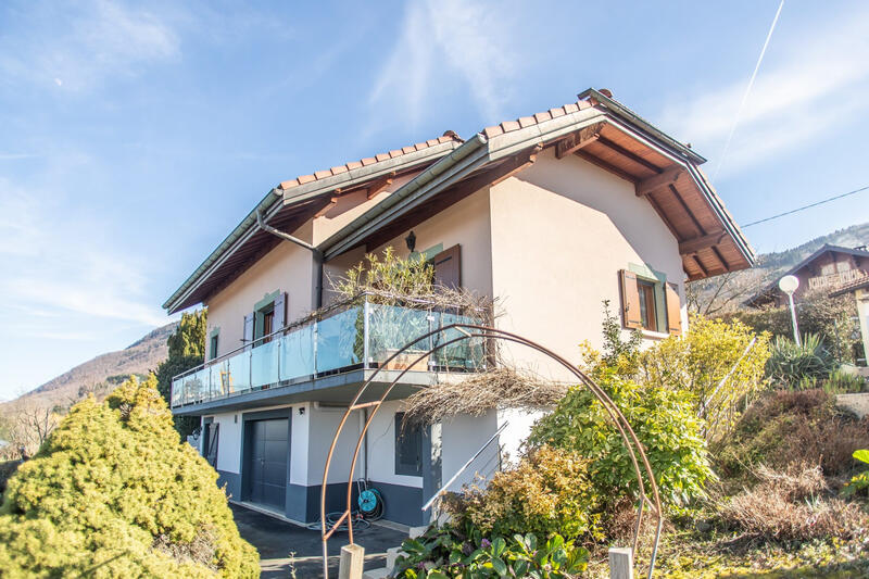 Maison - 157 m² - 7 pièces