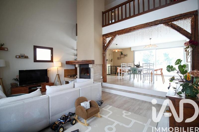 Maison de maîtres - 215 m² - 9 pièces