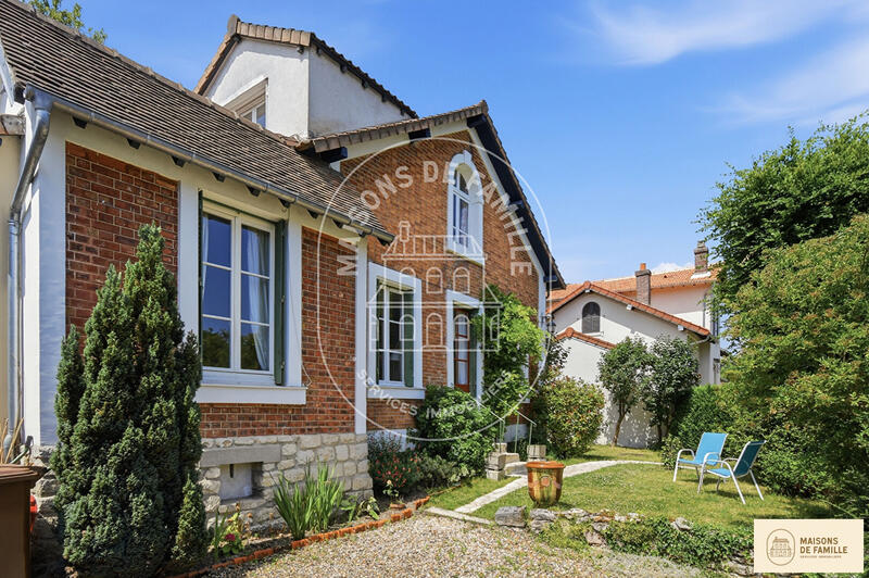 Maison - 110 m² - 5 pièces