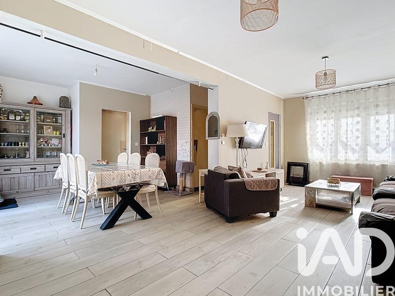 Maison - 98 m² - 6 pièces