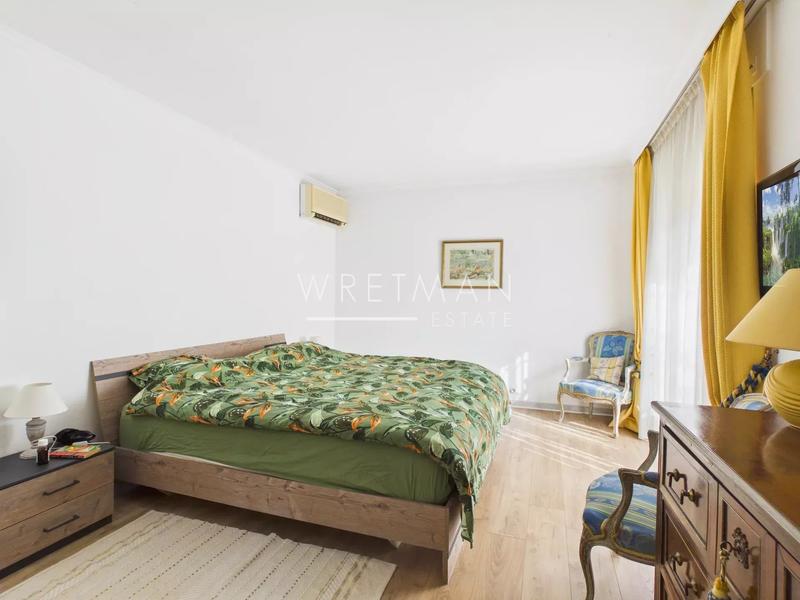 Villa - 219 m² - 5 pièces