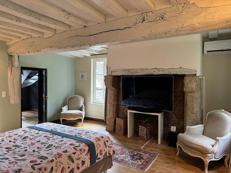 Maison - 175 m² - 14 pièces