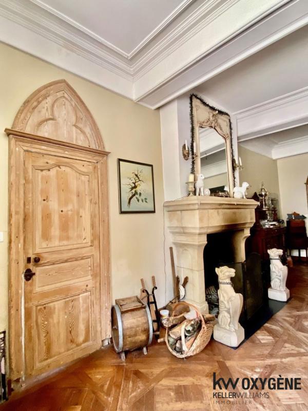 Château - 880 m² - 25 pièces