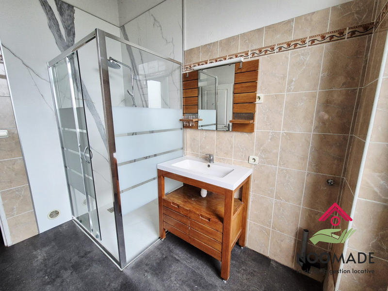 Appartement - 80 m² - 3 pièces