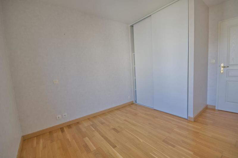Appartement - 79 m² - 3 pièces