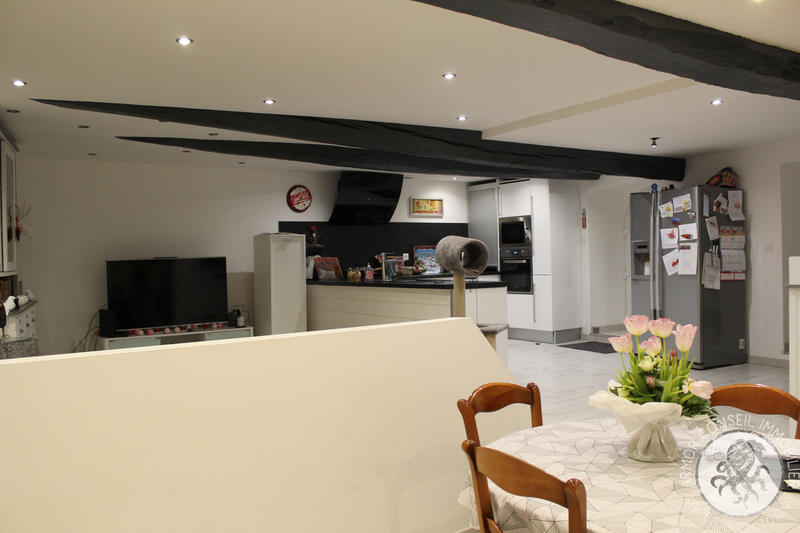 Maison - 176 m² - 7 pièces