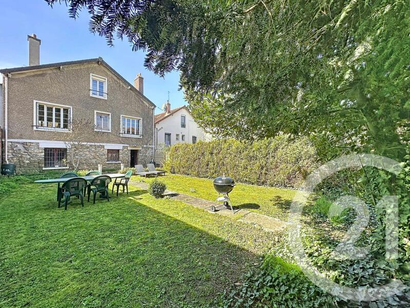 Maison - 101 m² - 6 pièces