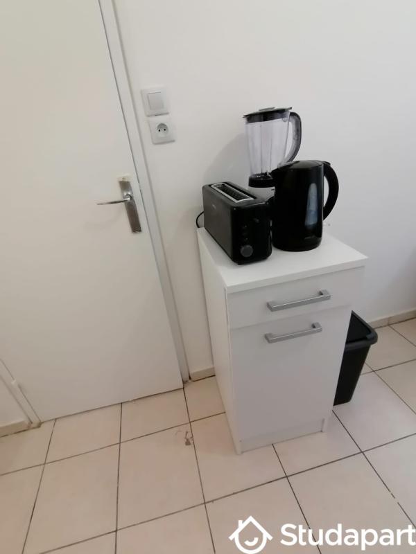 Chambre - 13 m² - 1 pièce