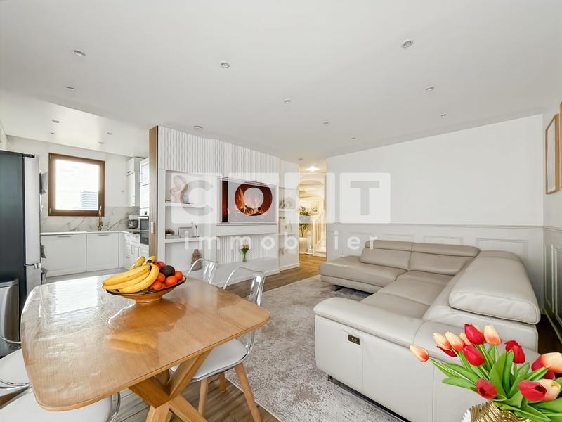 Appartement - 95 m² - 5 pièces