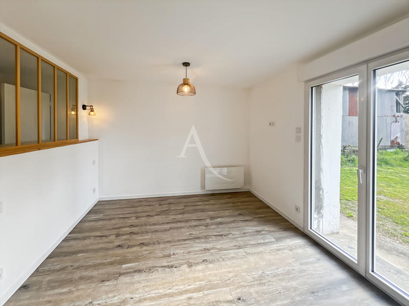 Maison - 90 m² - 3 pièces