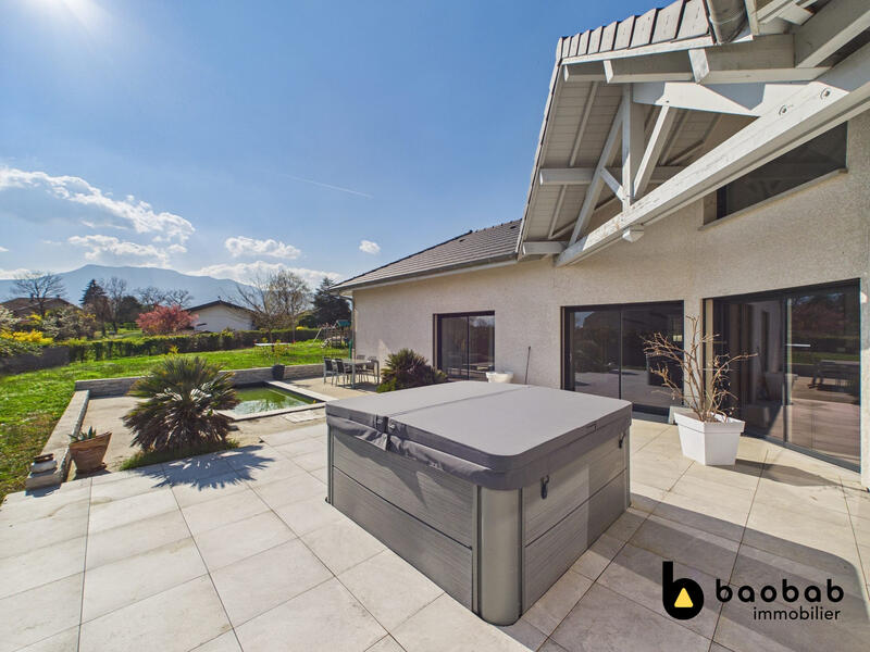 Maison - 153 m² - 6 pièces