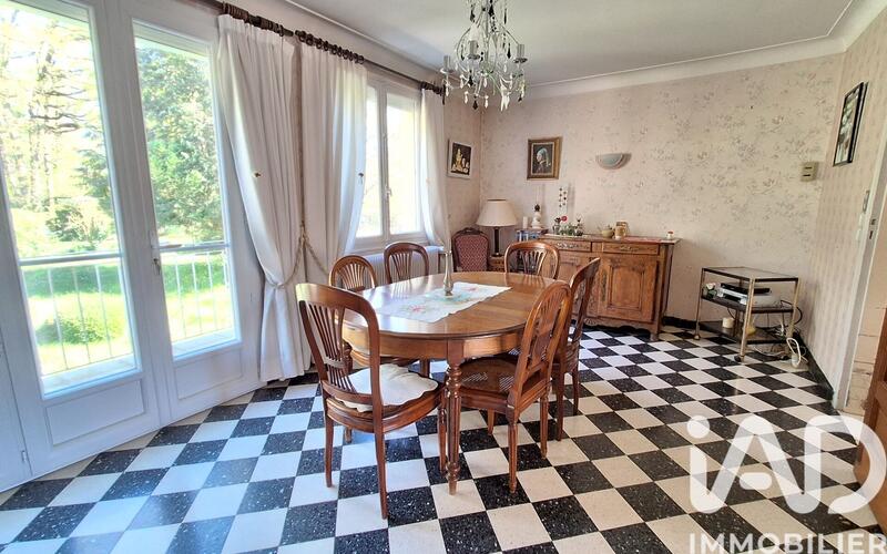 Maison - 140 m² - 6 pièces