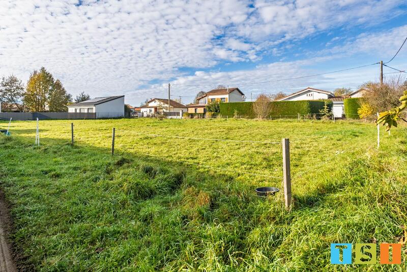 Terrain constructible - 1 201 m²