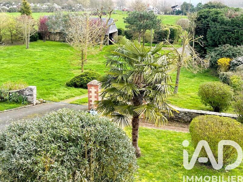 Maison - 196 m² - 6 pièces