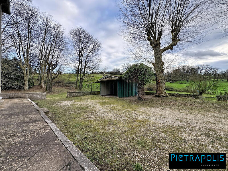 Maison - 320 m² - 7 pièces