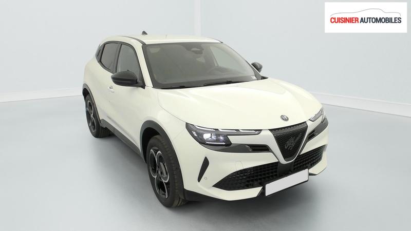 Alfa Romeo Junior 1.2 Ibrida 145 ch e-Dct6 Ti