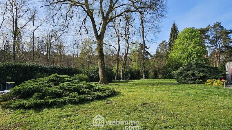 Maison - 210 m² - 8 pièces