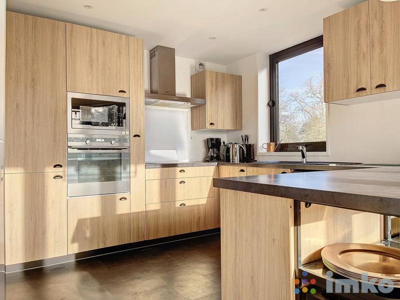 Appartement - 96 m² - 4 pièces