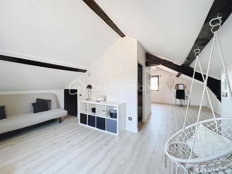 Maison - 180 m² - 7 pièces