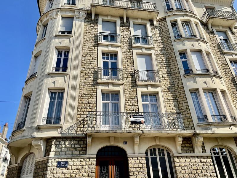 Appartement - 131 m² - 5 pièces