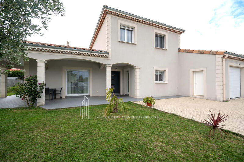 Villa - 130 m² - 6 pièces